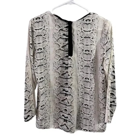 Women's snakeskin print long sleeve chiffon cream flowy blouse - Picture 2 of 4